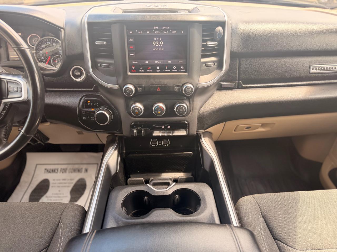 RAM 1500 Big Horn Crew Cab SWB 4WD 2020