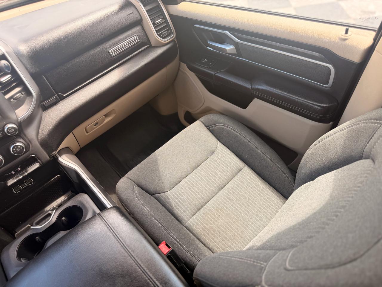 RAM 1500 Big Horn Crew Cab SWB 4WD 2020