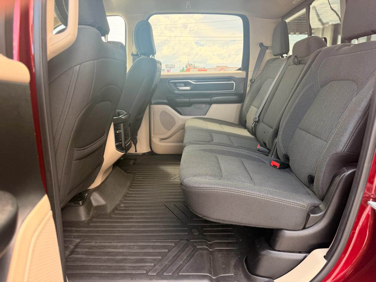 RAM 1500 Big Horn Crew Cab SWB 4WD 2020