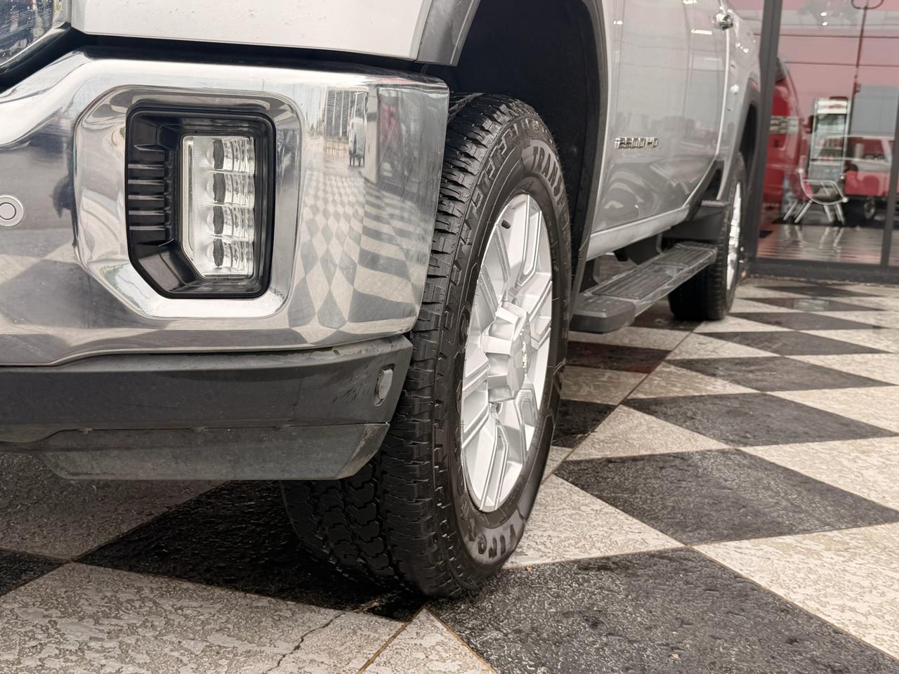 GMC Sierra 2500HD SLT Crew Cab 4WD 2020
