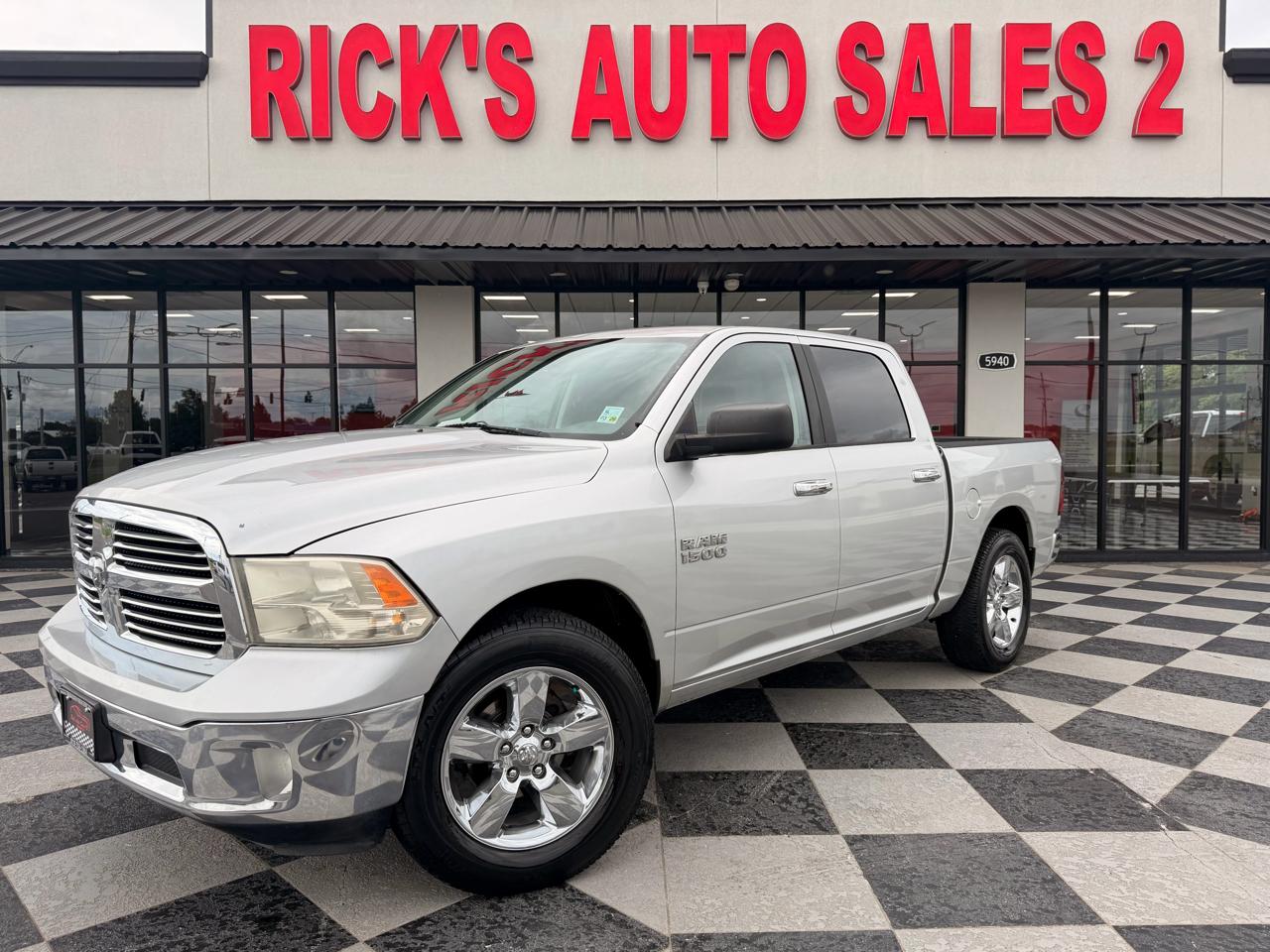 RAM 1500 Lone Star 4x4 Crew Cab 5'7" Box 2014