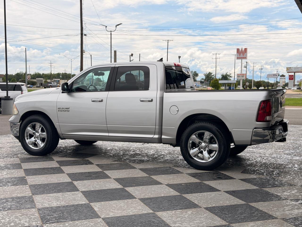 RAM 1500 Lone Star 4x4 Crew Cab 5'7" Box 2014