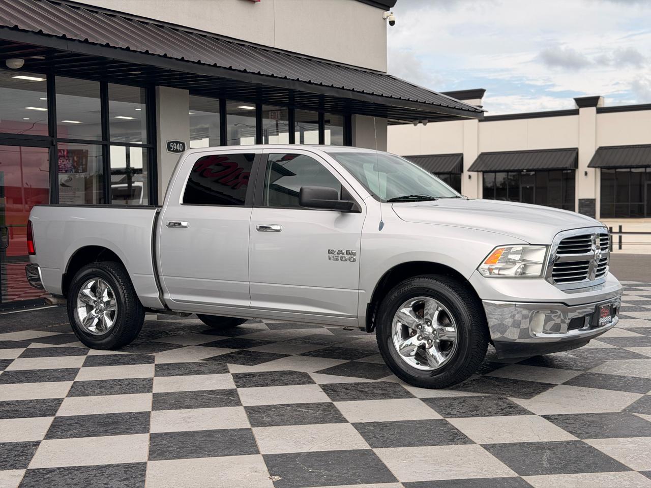 RAM 1500 Lone Star 4x4 Crew Cab 5'7" Box 2014