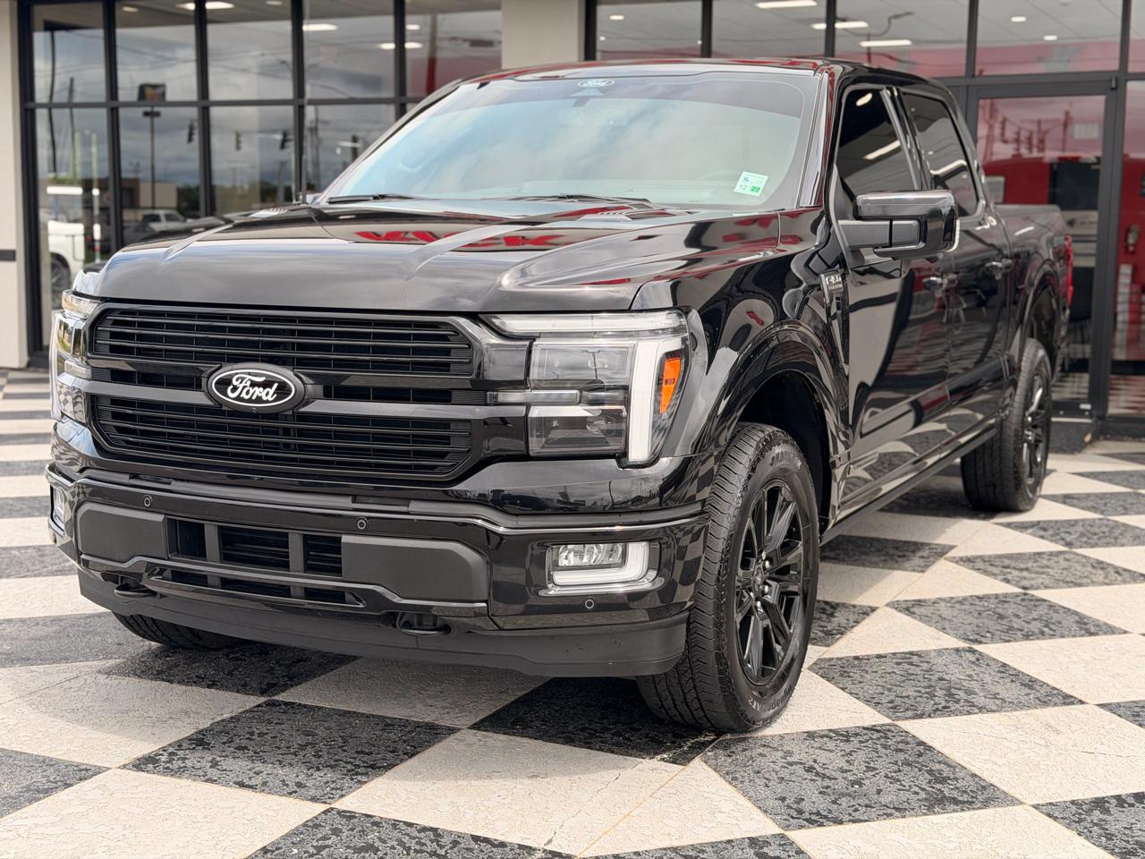 Ford F-150 Platinum 4WD SuperCrew 5.5' Box 2025