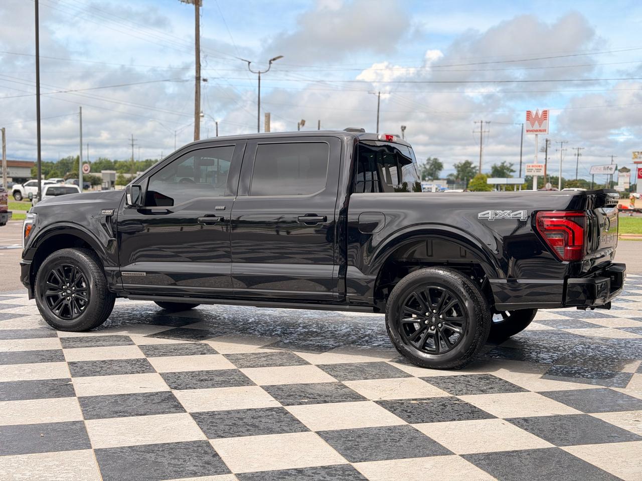 Ford F-150 Platinum 4WD SuperCrew 5.5' Box 2025