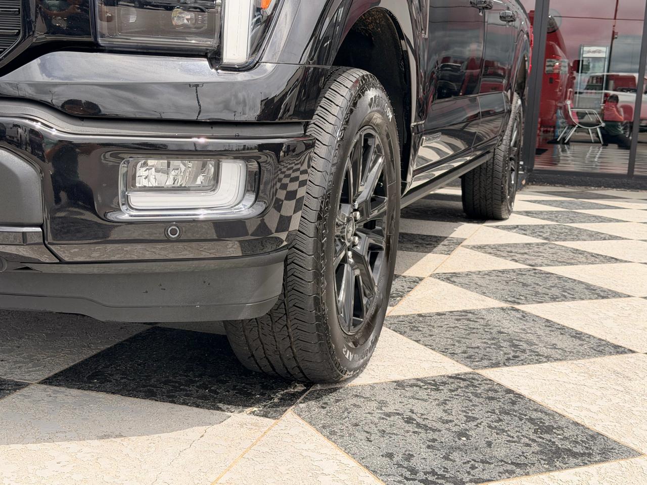 Ford F-150 Platinum 4WD SuperCrew 5.5' Box 2025