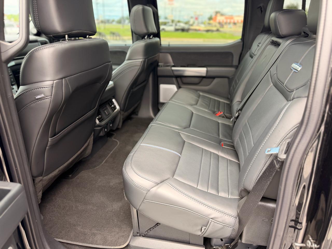 Ford F-150 Platinum 4WD SuperCrew 5.5' Box 2025