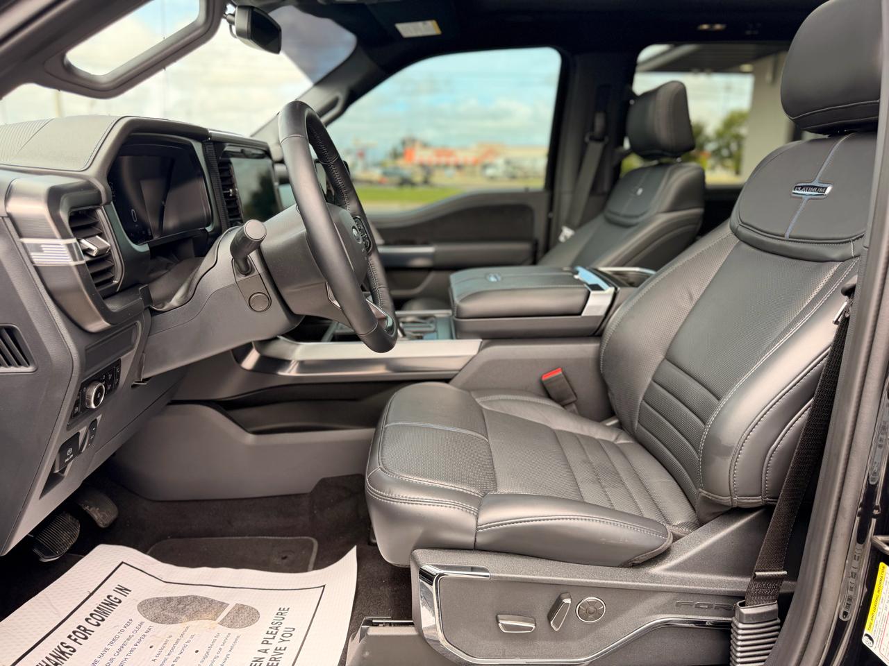 Ford F-150 Platinum 4WD SuperCrew 5.5' Box 2025