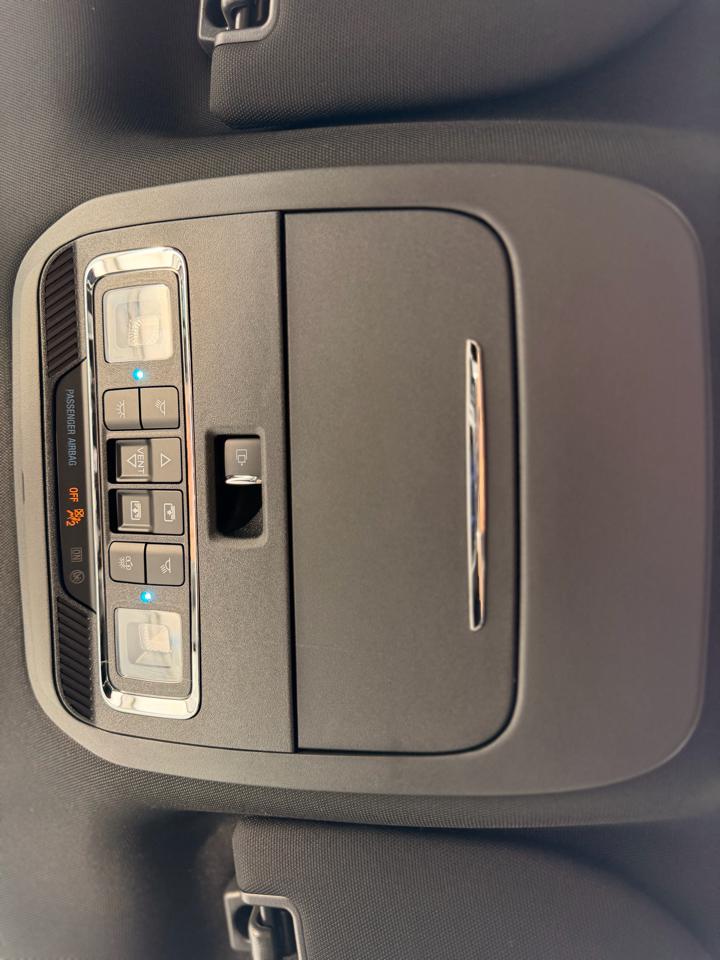 Ford F-150 Platinum 4WD SuperCrew 5.5' Box 2025