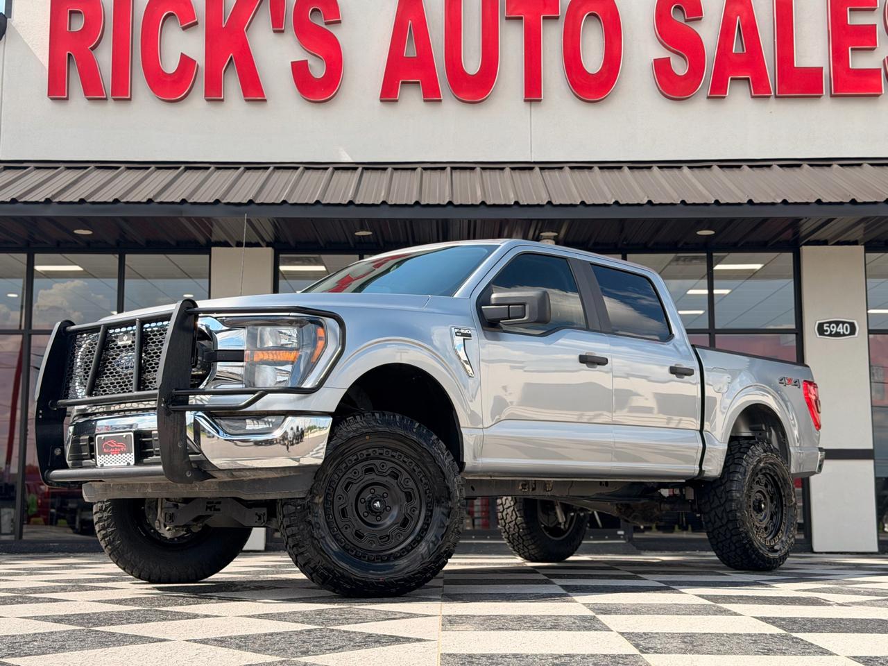 Ford F-150 XLT 4WD SuperCrew 5.5' Box 2023