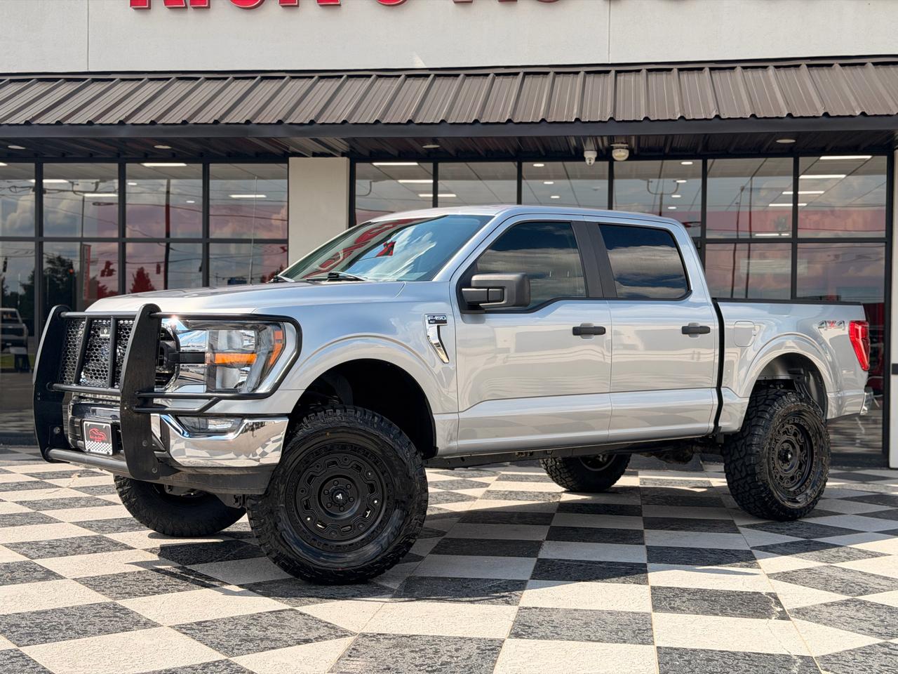 Ford F-150 XLT 4WD SuperCrew 5.5' Box 2023