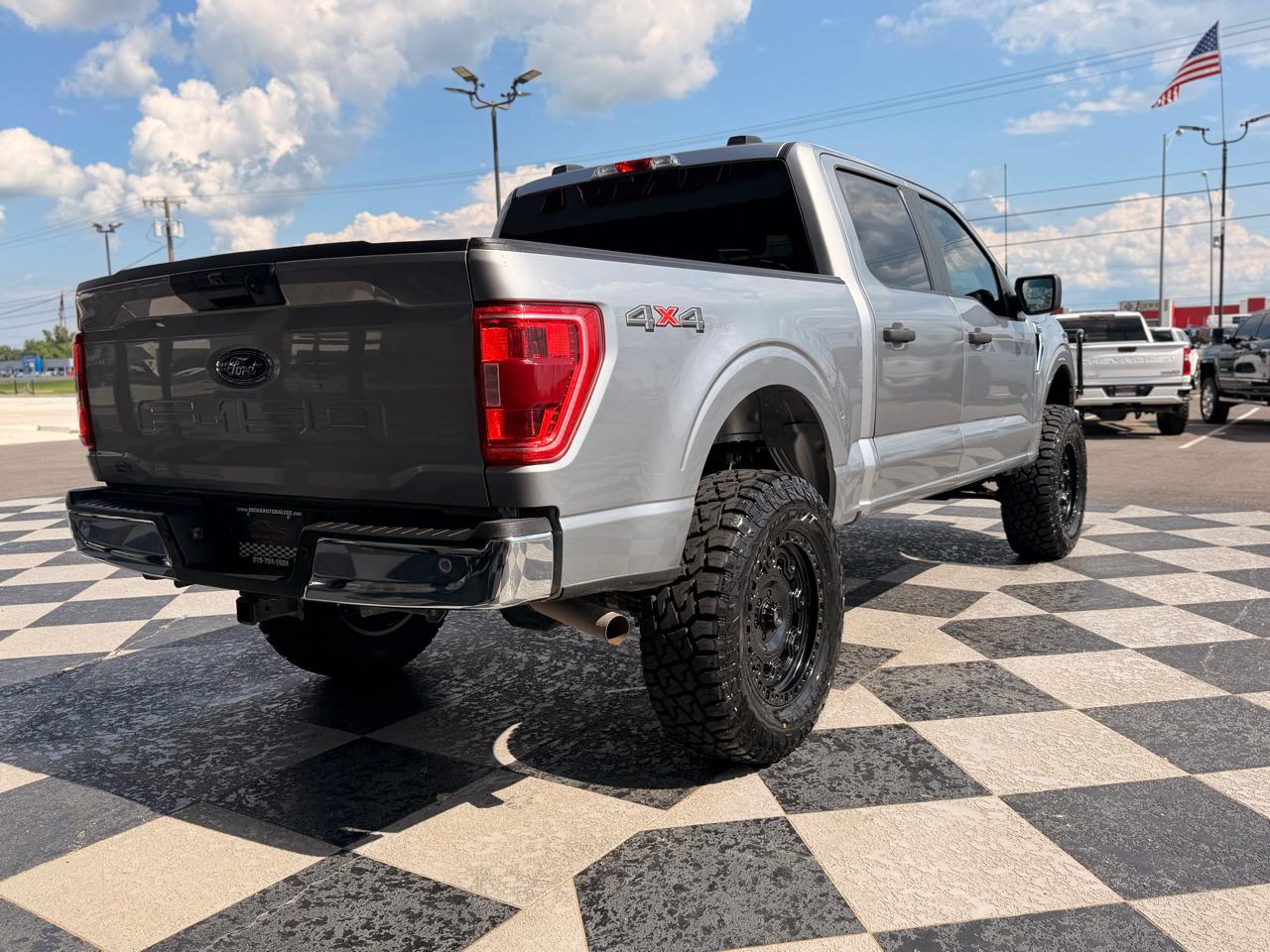 Ford F-150 XLT 4WD SuperCrew 5.5' Box 2023