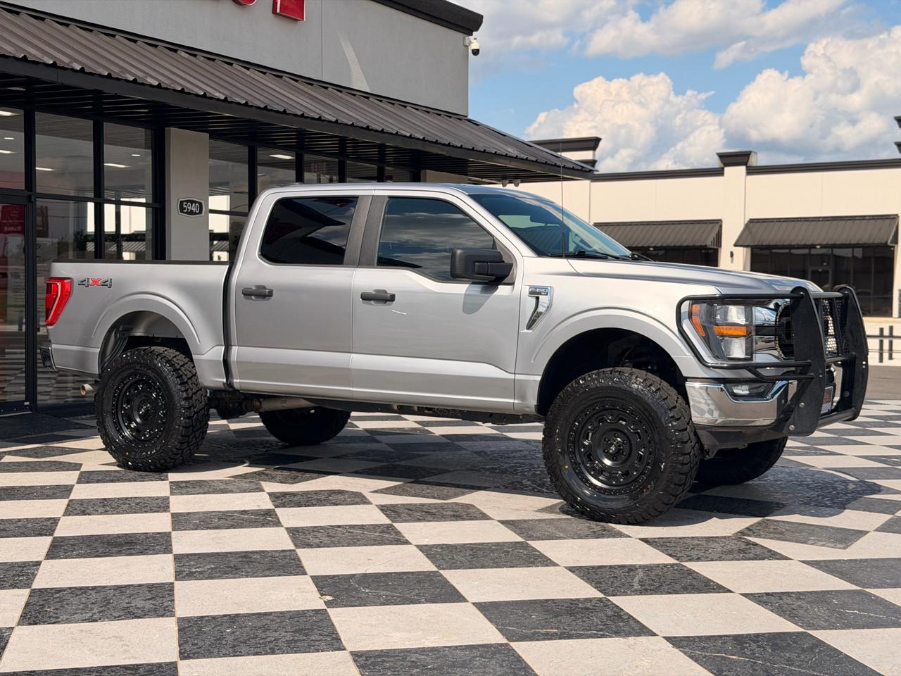 Ford F-150 XLT 4WD SuperCrew 5.5' Box 2023