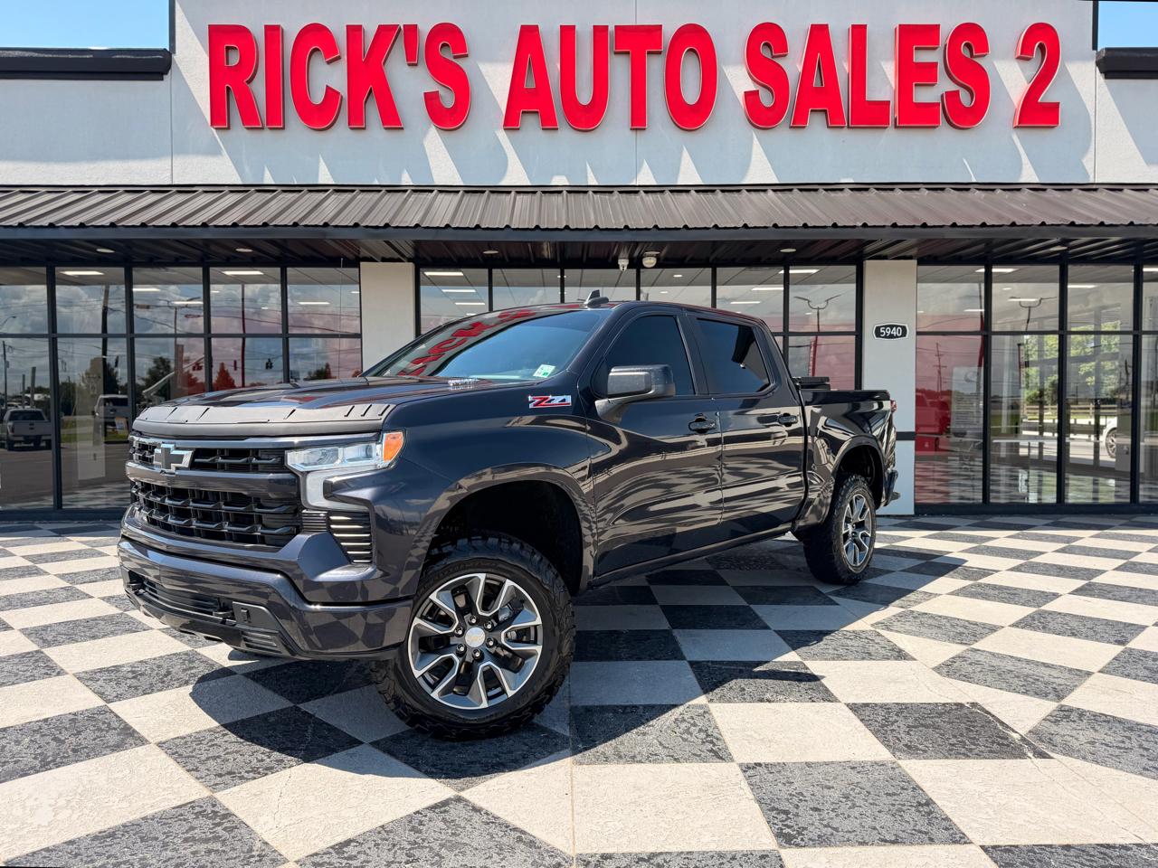 Chevrolet Silverado 1500 RST Crew Cab 4WD 2022