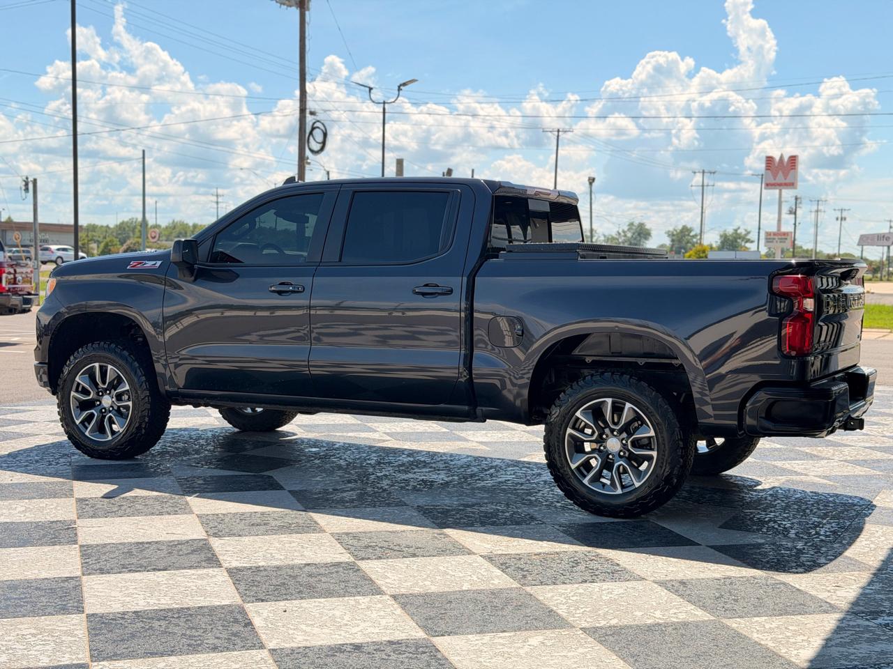 Chevrolet Silverado 1500 RST Crew Cab 4WD 2022