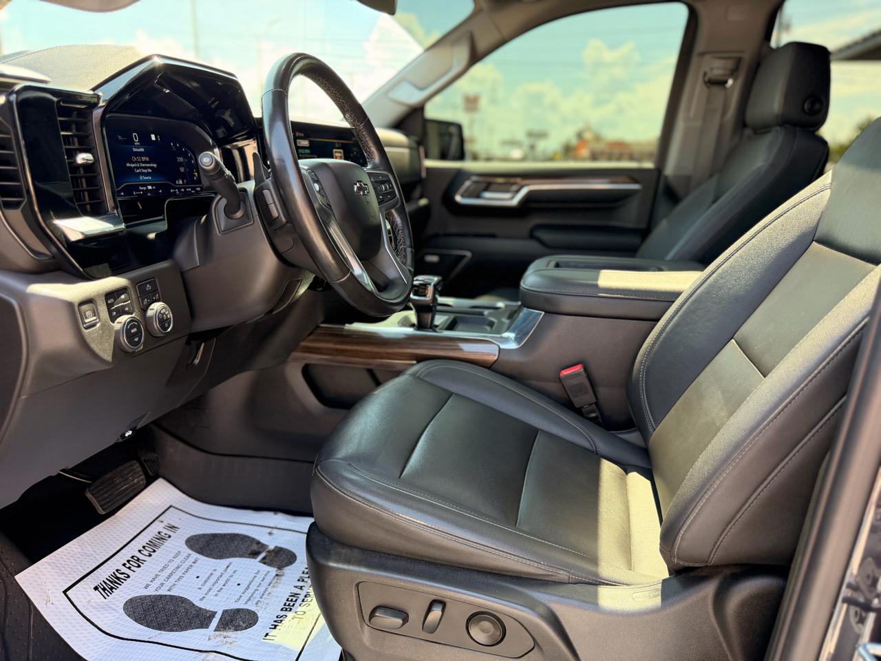 Chevrolet Silverado 1500 RST Crew Cab 4WD 2022