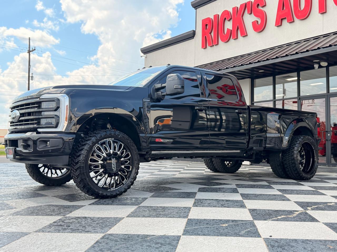 Ford F-350 SD Platinum Crew Cab Long Box 4WD DRW 2025