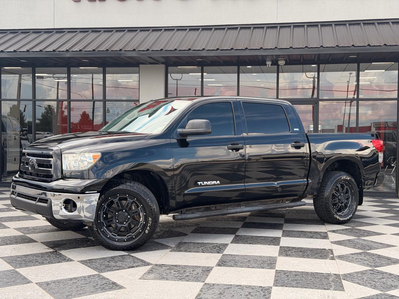 Toyota Tundra Base CrewMax 5.7L 2WD 2013