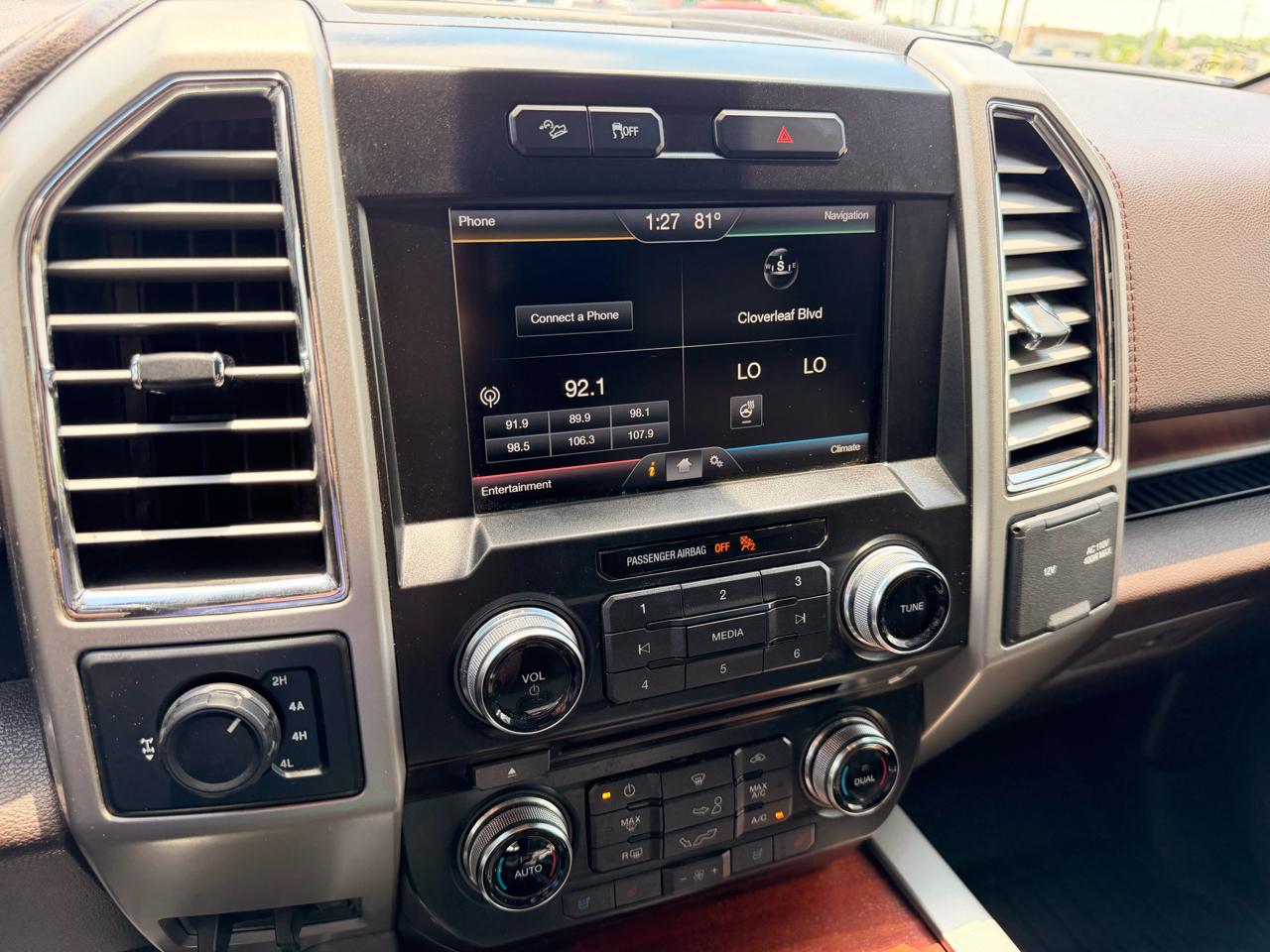 Ford F-150 King Ranch 4WD SuperCrew 5.5' Box 2015