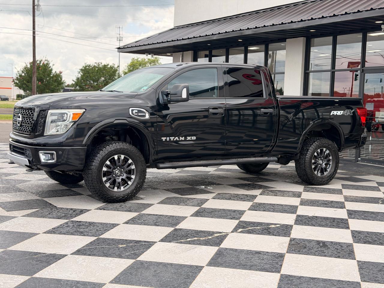 Nissan Titan XD PRO-4X Crew Cab 4WD Diesel 2016