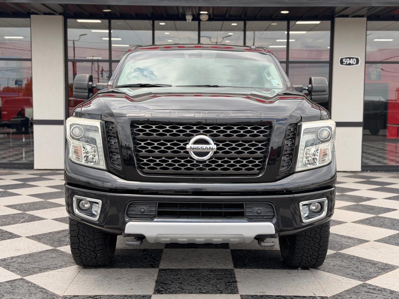 Nissan Titan XD PRO-4X Crew Cab 4WD Diesel 2016