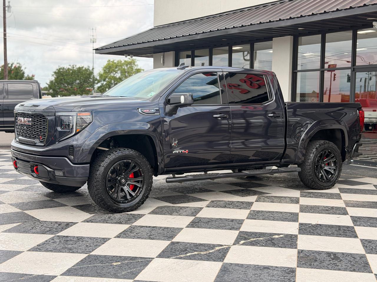 GMC Sierra 1500 AT4 Crew Cab 4WD 2023