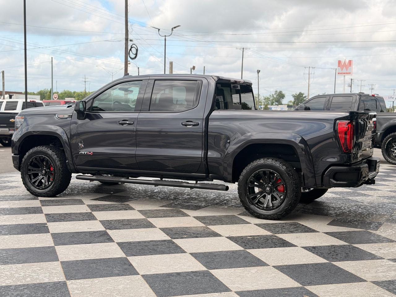 GMC Sierra 1500 AT4 Crew Cab 4WD 2023