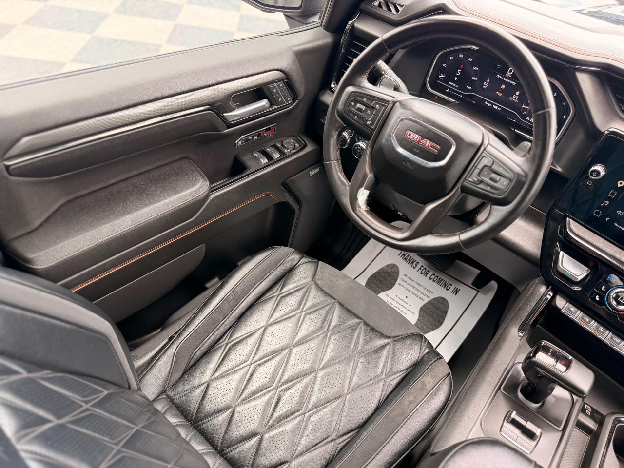 GMC Sierra 1500 AT4 Crew Cab 4WD 2023