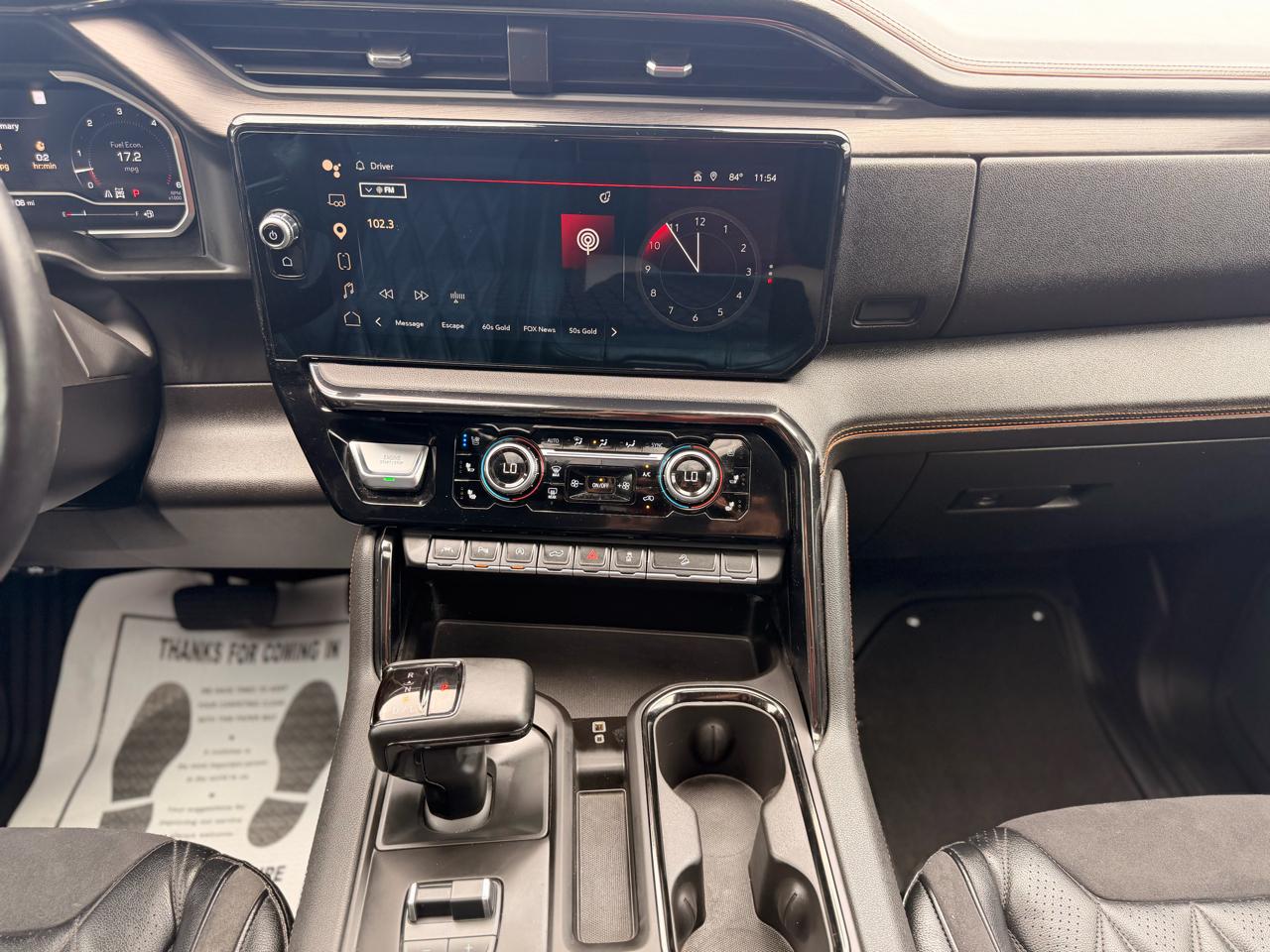 GMC Sierra 1500 AT4 Crew Cab 4WD 2023