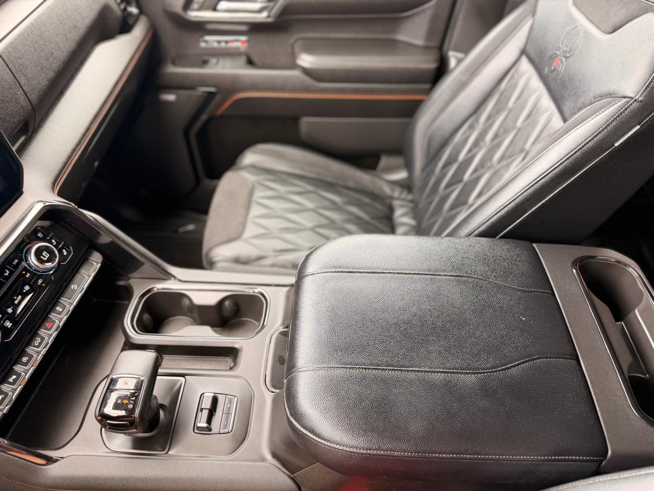 GMC Sierra 1500 AT4 Crew Cab 4WD 2023
