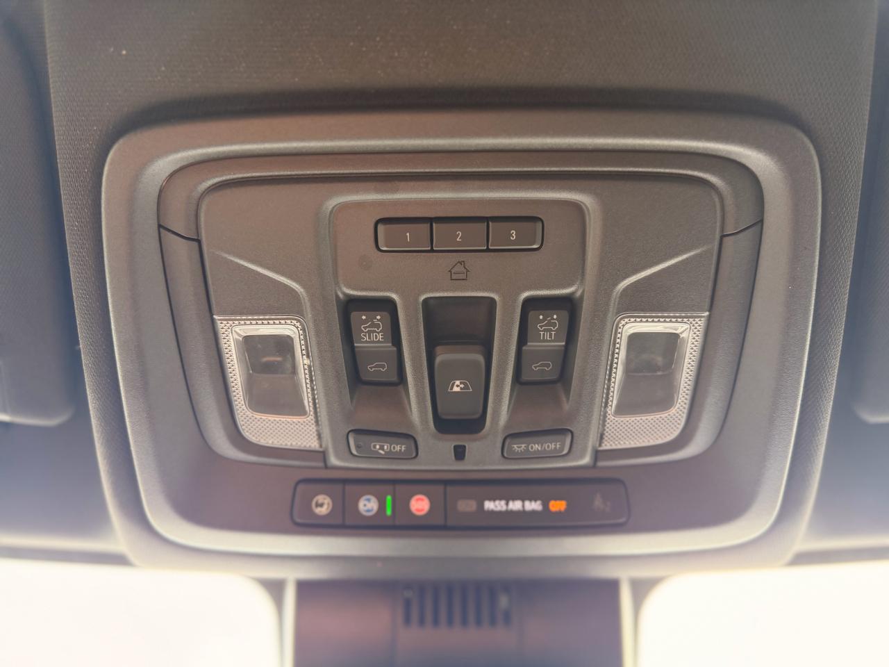 GMC Sierra 1500 AT4 Crew Cab 4WD 2023