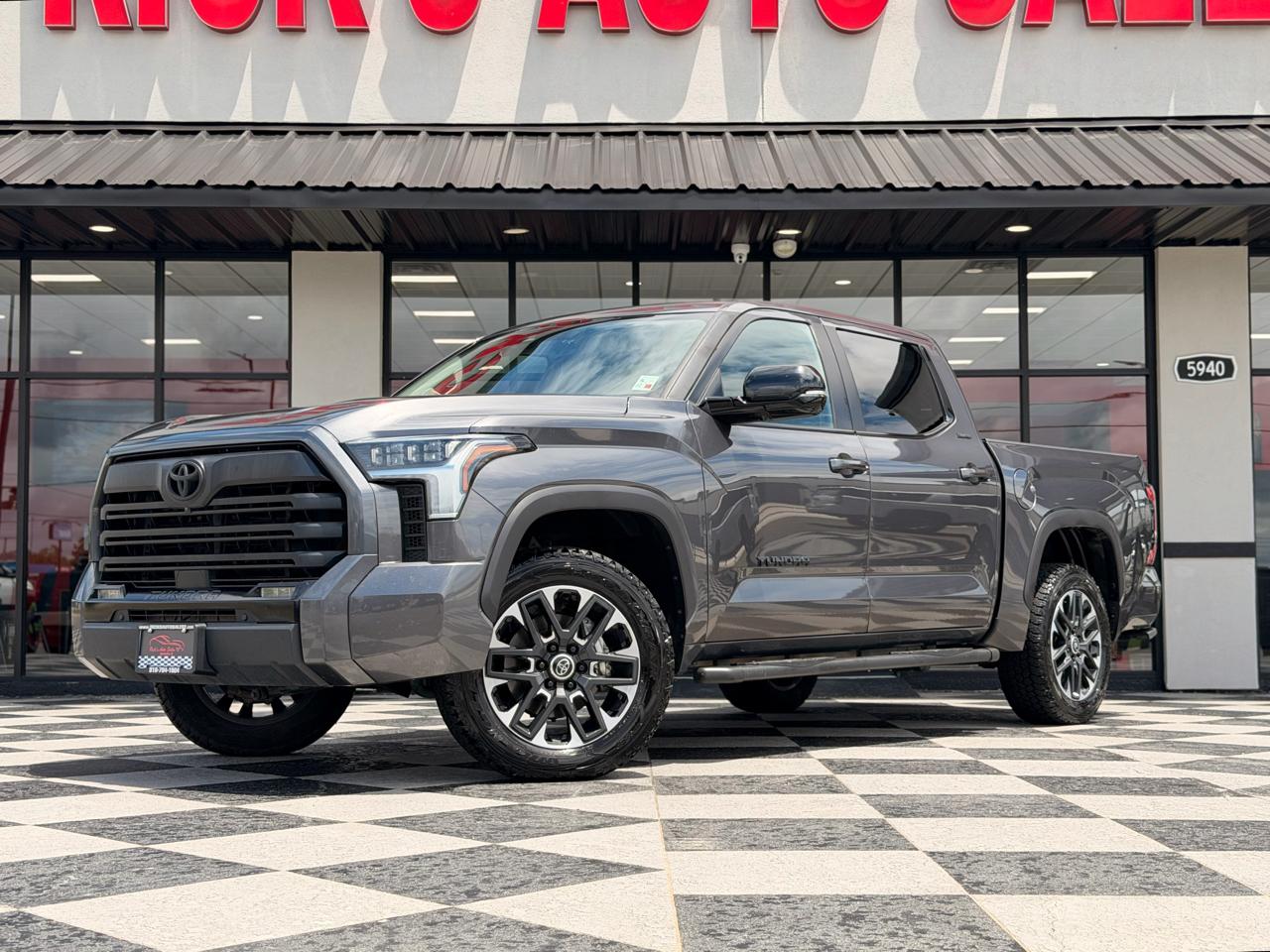 Toyota Tundra Limited CrewMax 4WD 2024