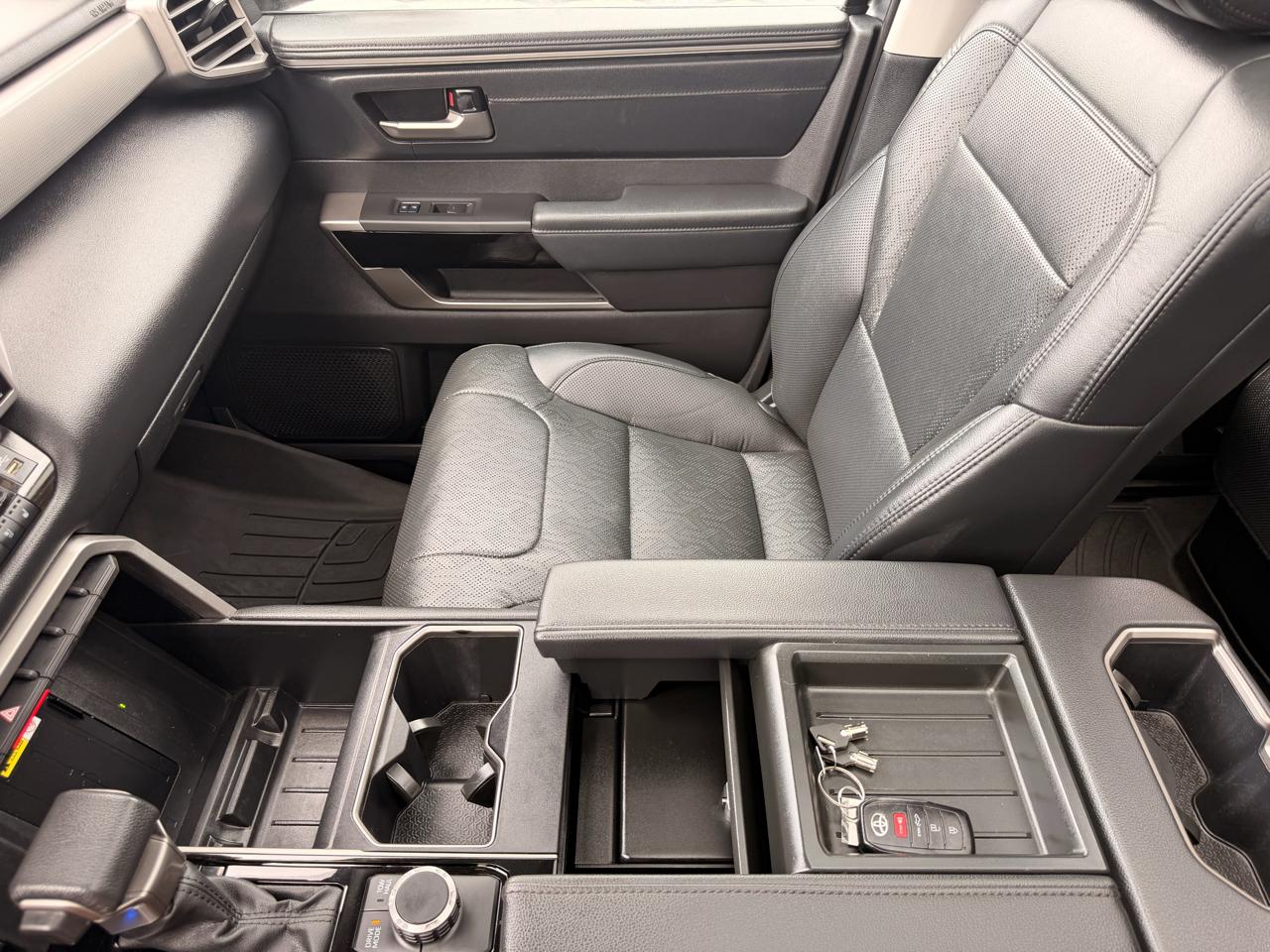 Toyota Tundra Limited CrewMax 4WD 2024