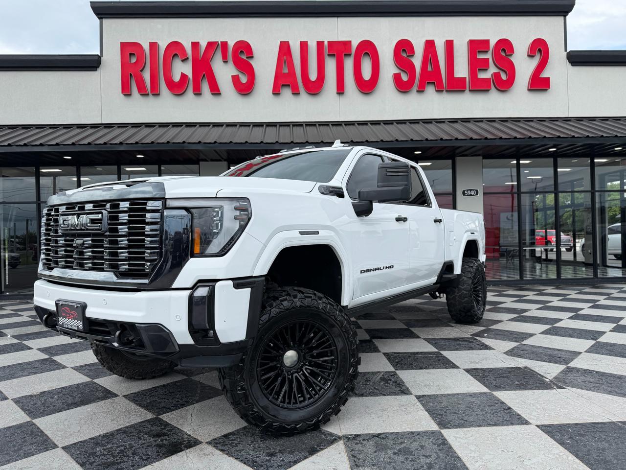 GMC Sierra 2500HD Denali Ultimate Crew Cab 4WD 2024