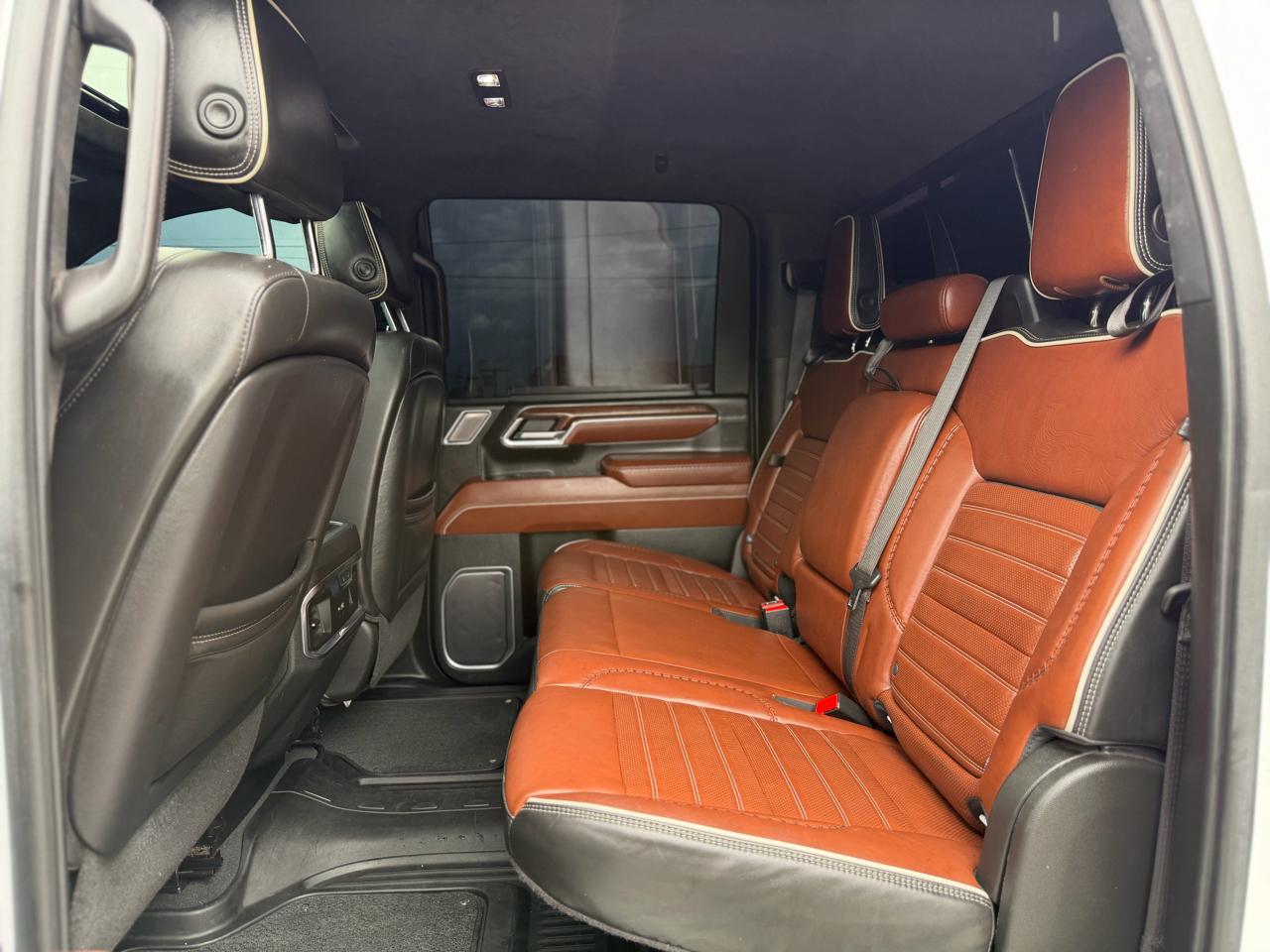 GMC Sierra 2500HD Denali Ultimate Crew Cab 4WD 2024