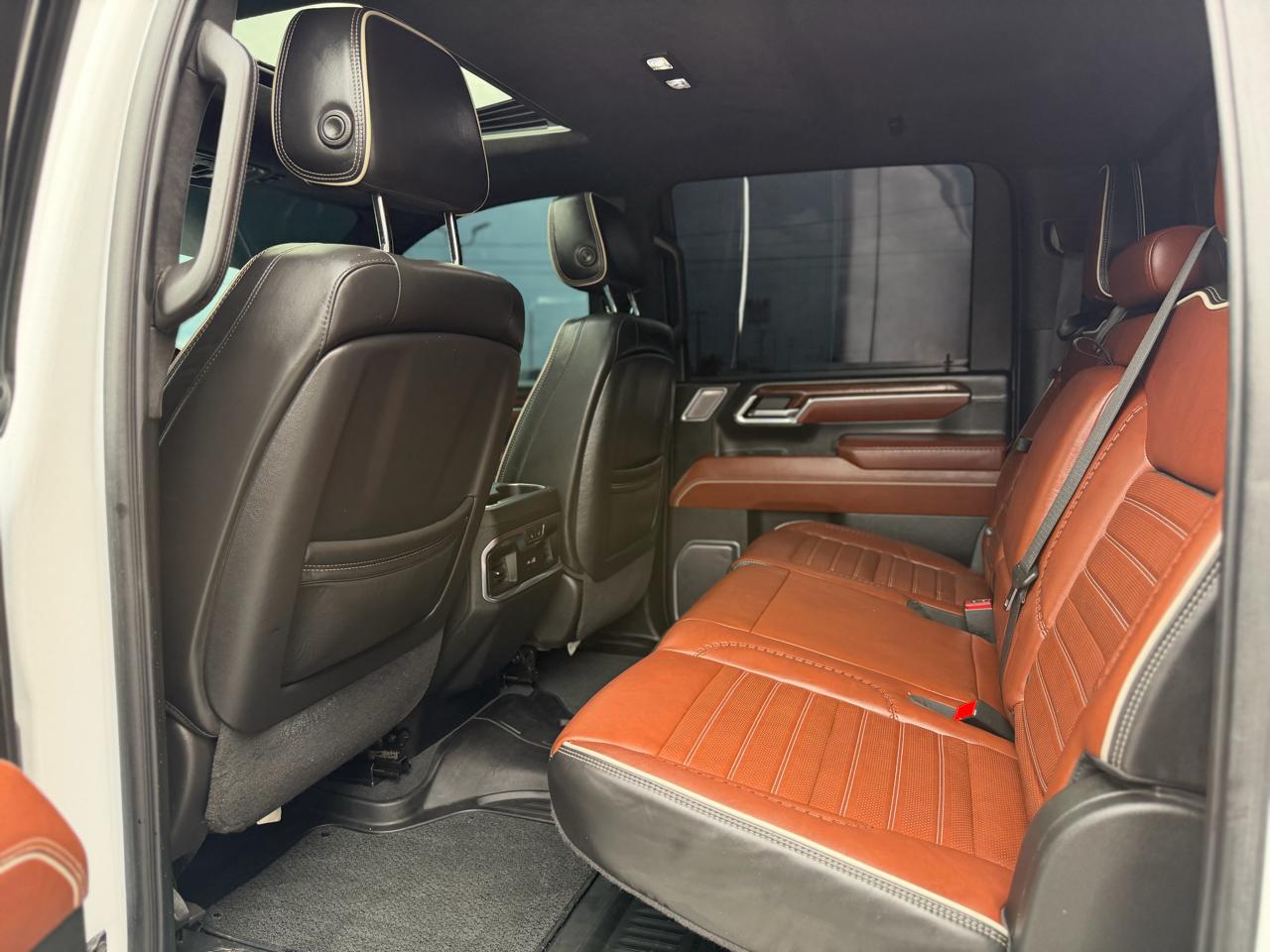 GMC Sierra 2500HD Denali Ultimate Crew Cab 4WD 2024