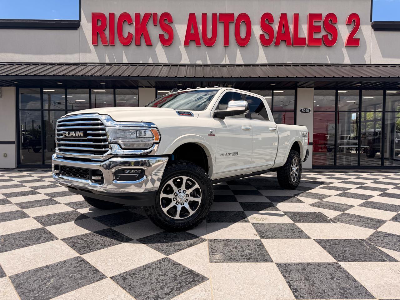 RAM 2500 Longhorn Crew Cab SWB 4WD 2022