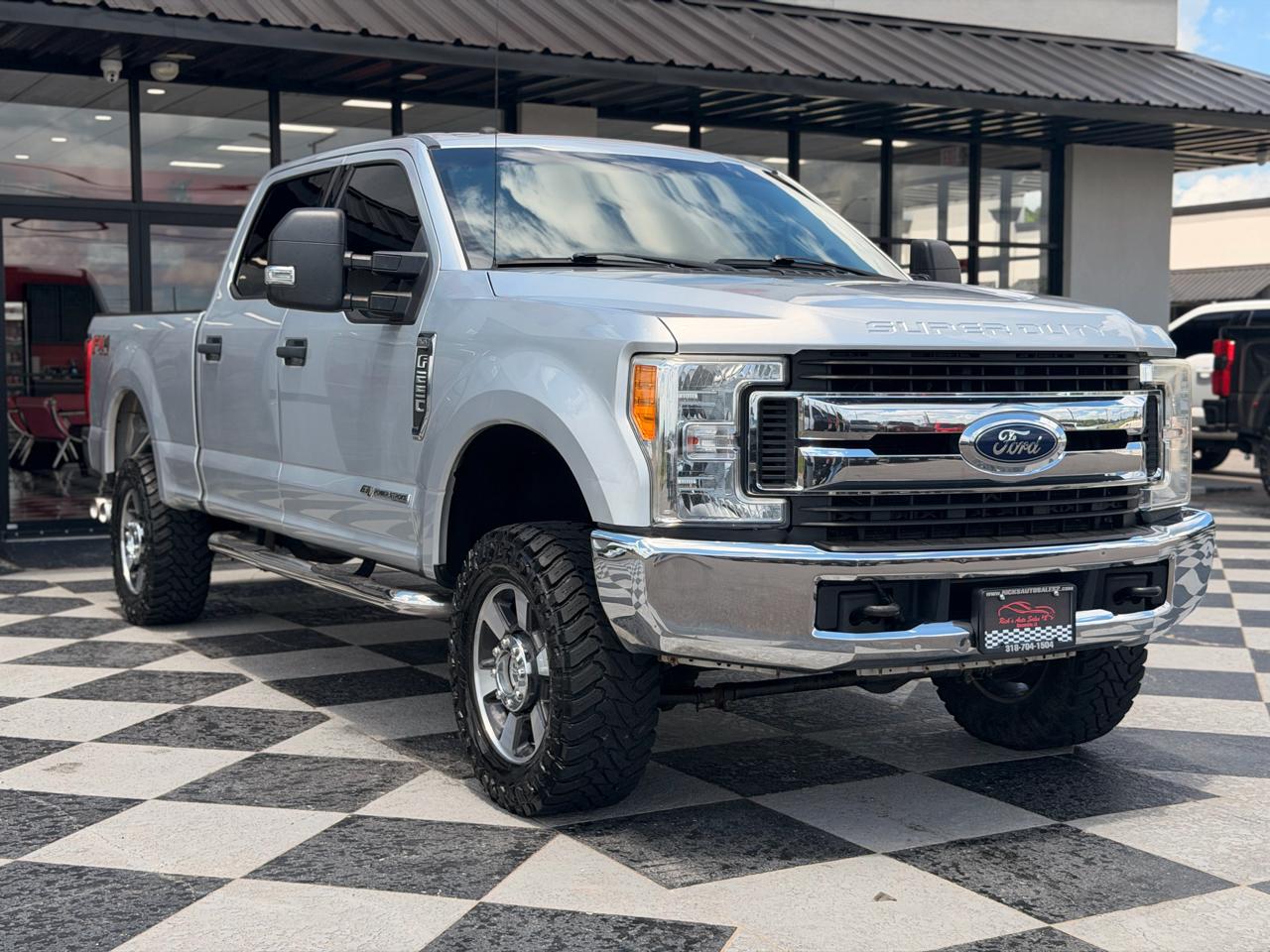 Ford F-250 SD XLT Crew Cab 4WD 2017