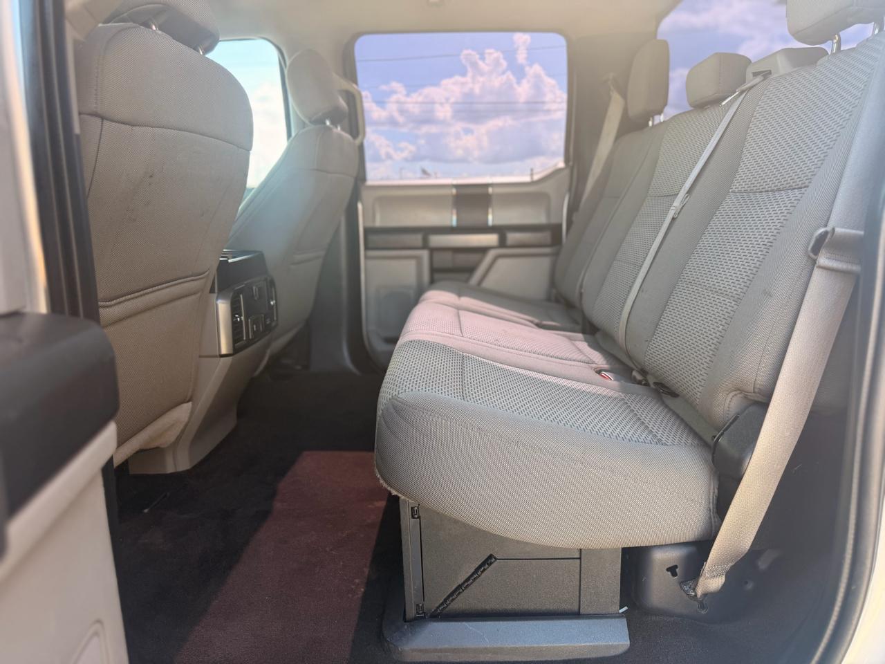 Ford F-250 SD XLT Crew Cab 4WD 2017