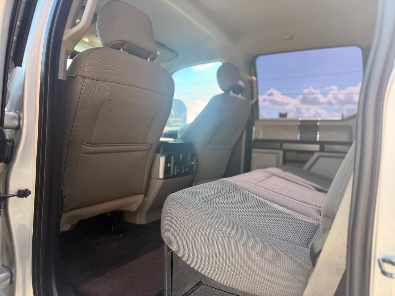 Ford F-250 SD XLT Crew Cab 4WD 2017