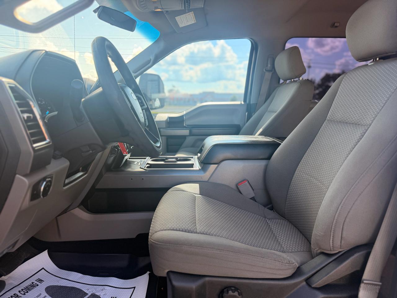 Ford F-250 SD XLT Crew Cab 4WD 2017