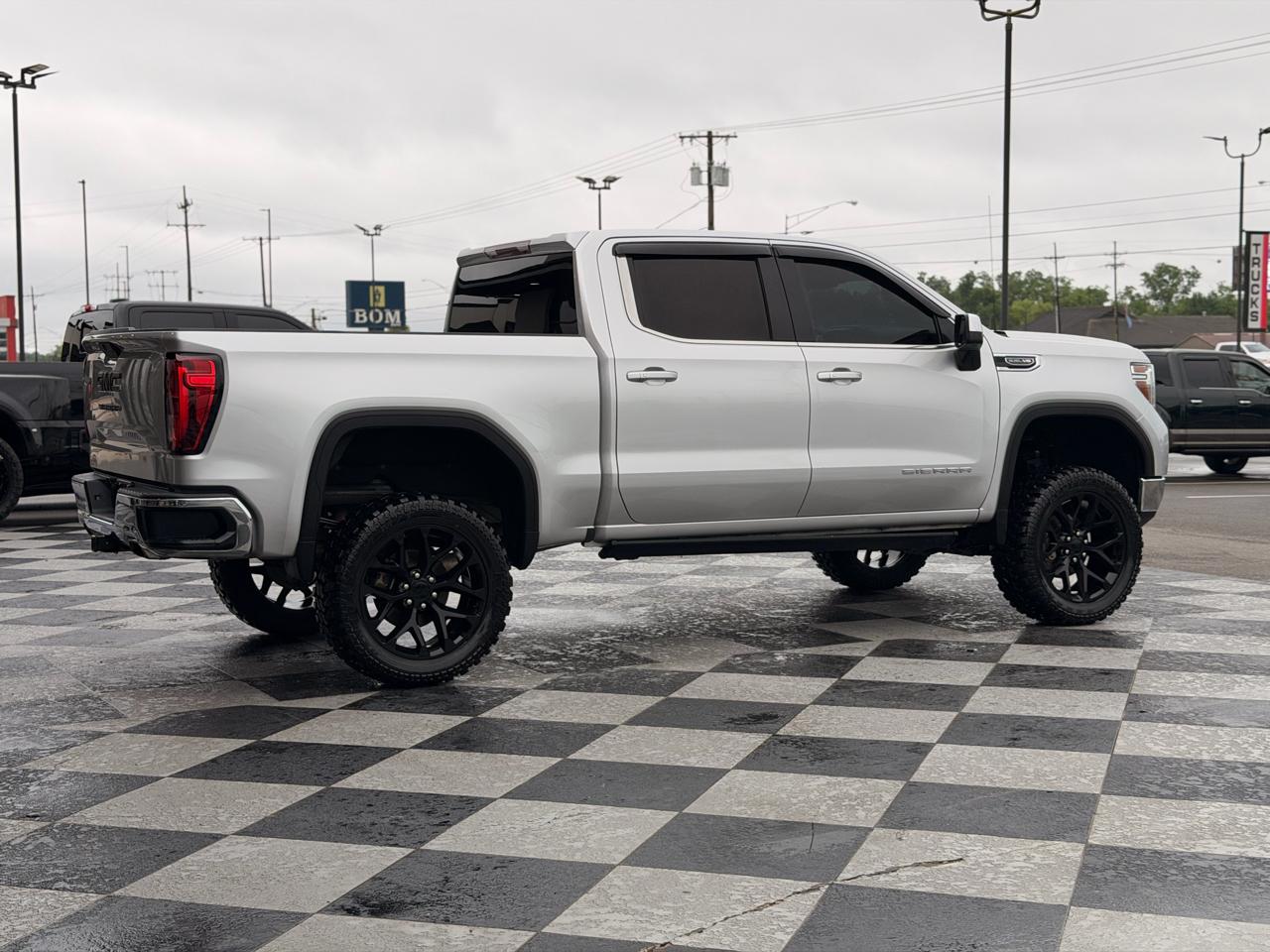 GMC Sierra 1500 SLE Crew Cab  Short Box 4WD 2020