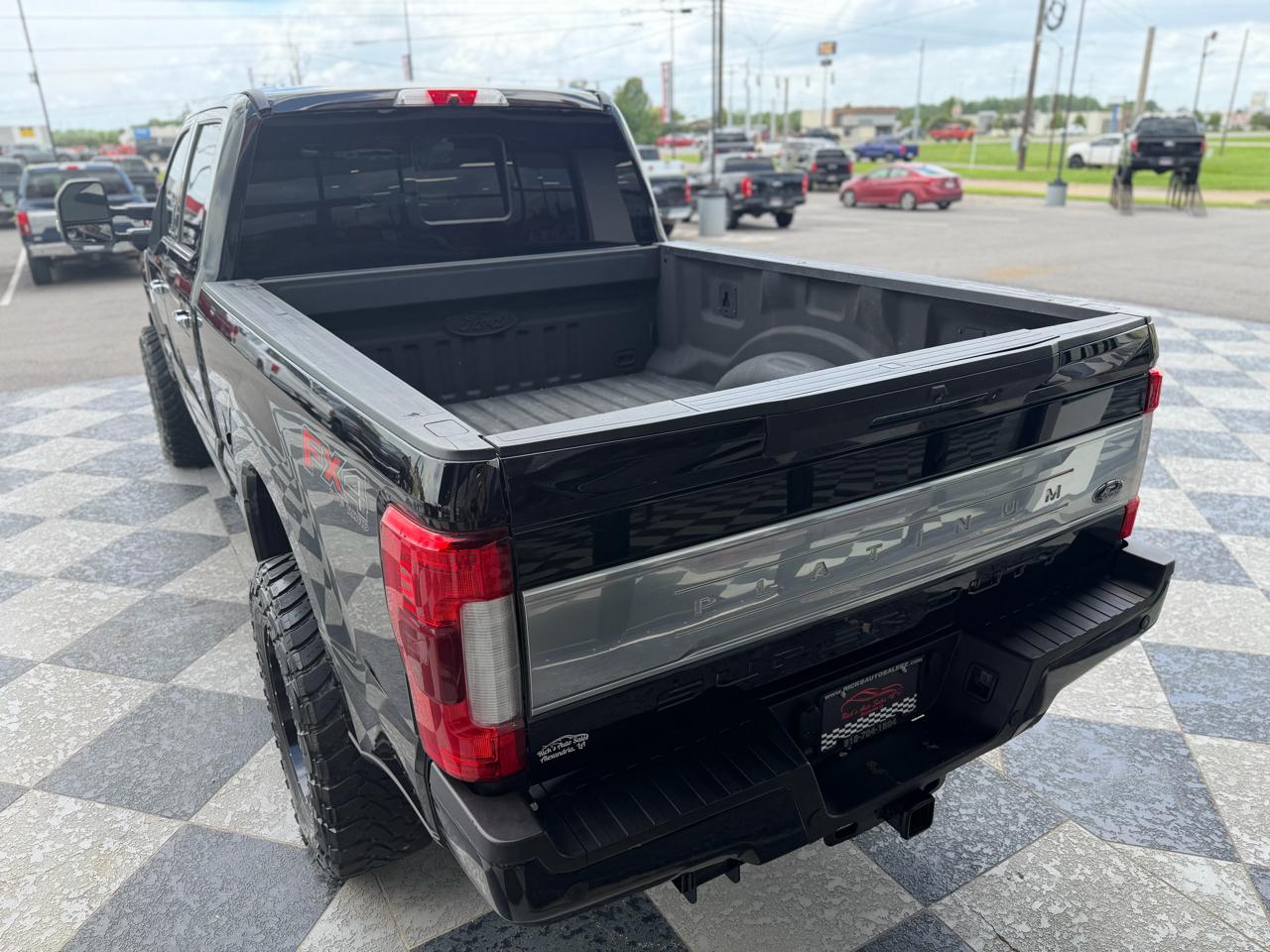 Ford F-250 SD Platinum Crew Cab 4WD 2019