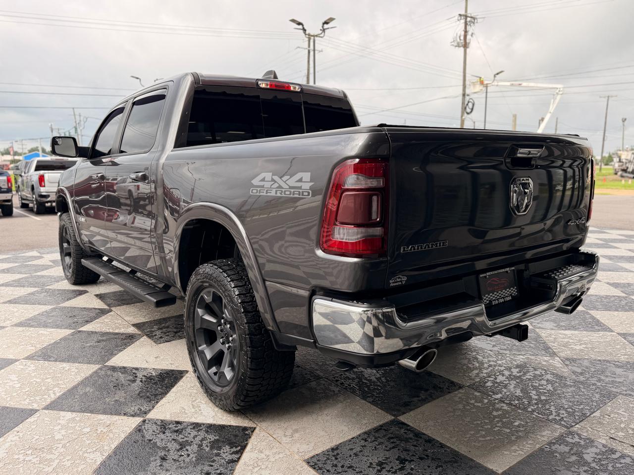 RAM 1500 Laramie Crew Cab SWB 4WD 2021