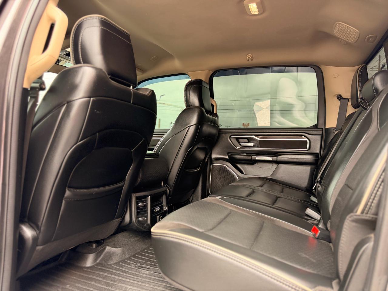 RAM 1500 Laramie Crew Cab SWB 4WD 2021