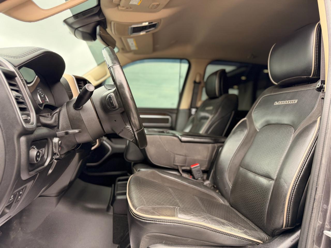 RAM 1500 Laramie Crew Cab SWB 4WD 2021