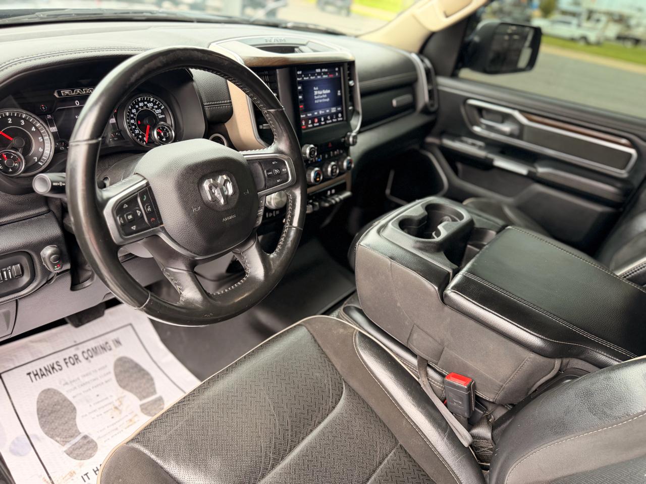 RAM 1500 Laramie Crew Cab SWB 4WD 2021