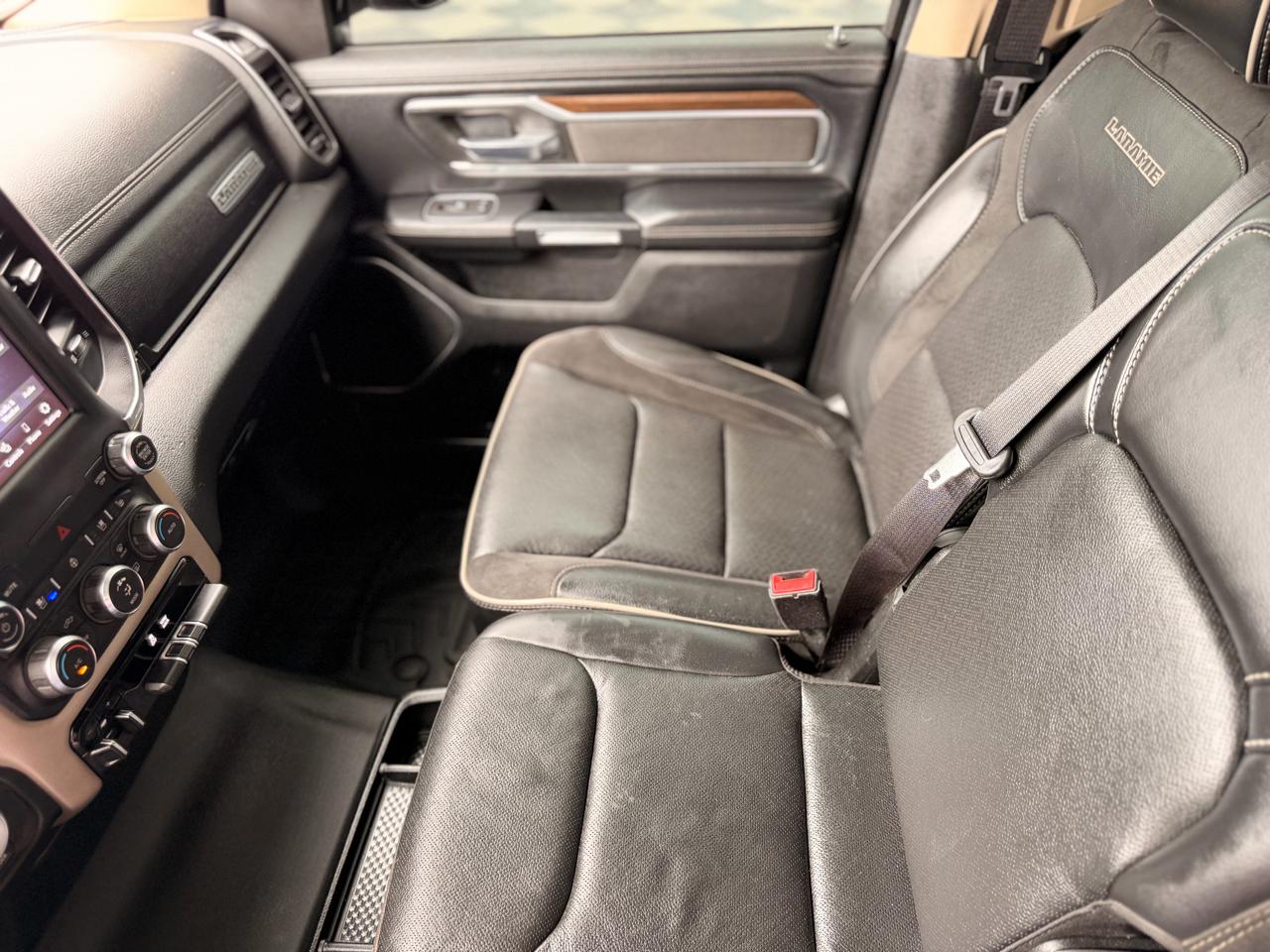 RAM 1500 Laramie Crew Cab SWB 4WD 2021