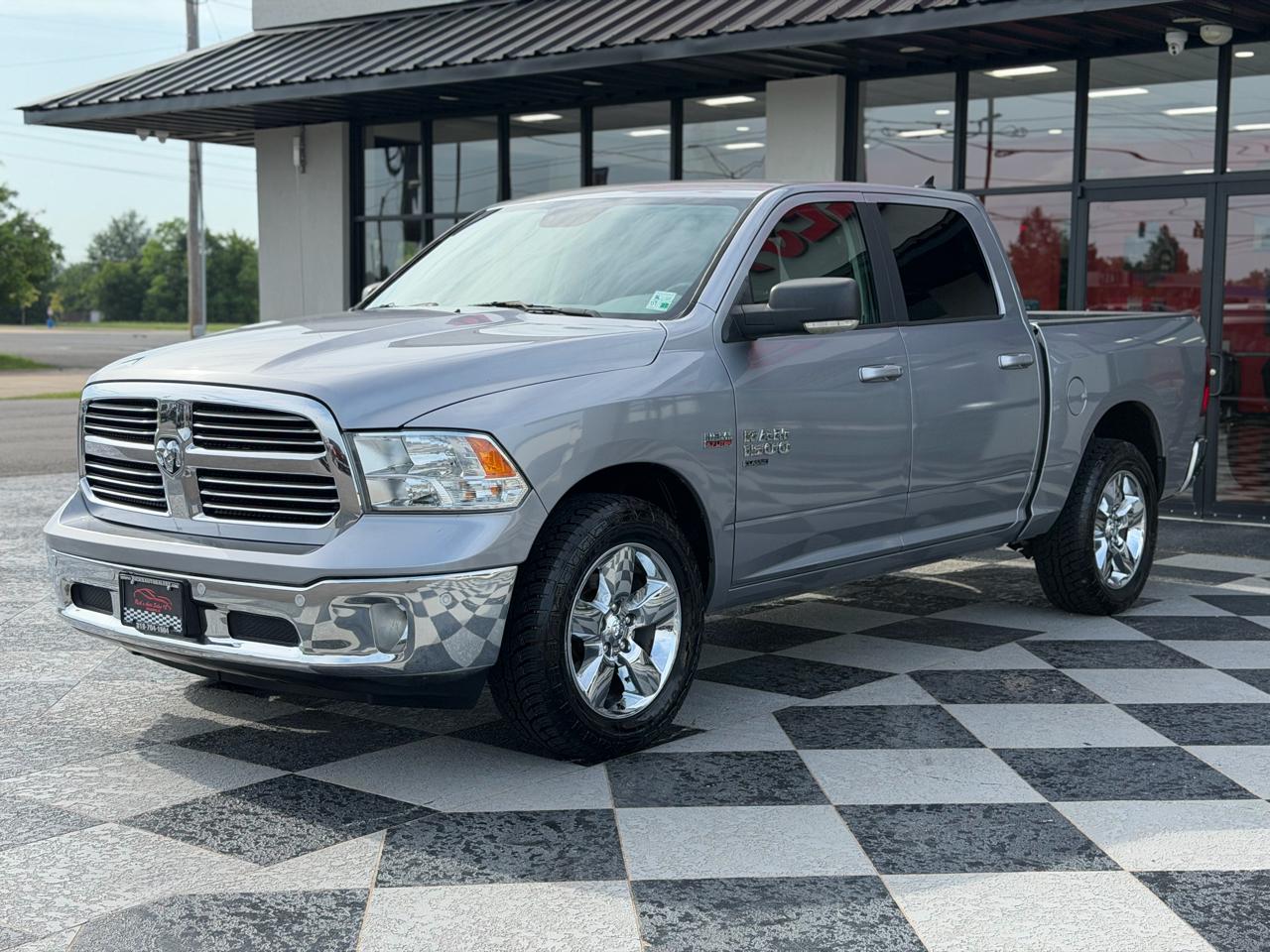 RAM 1500 Classic SLT Crew Cab SWB 2WD 2019