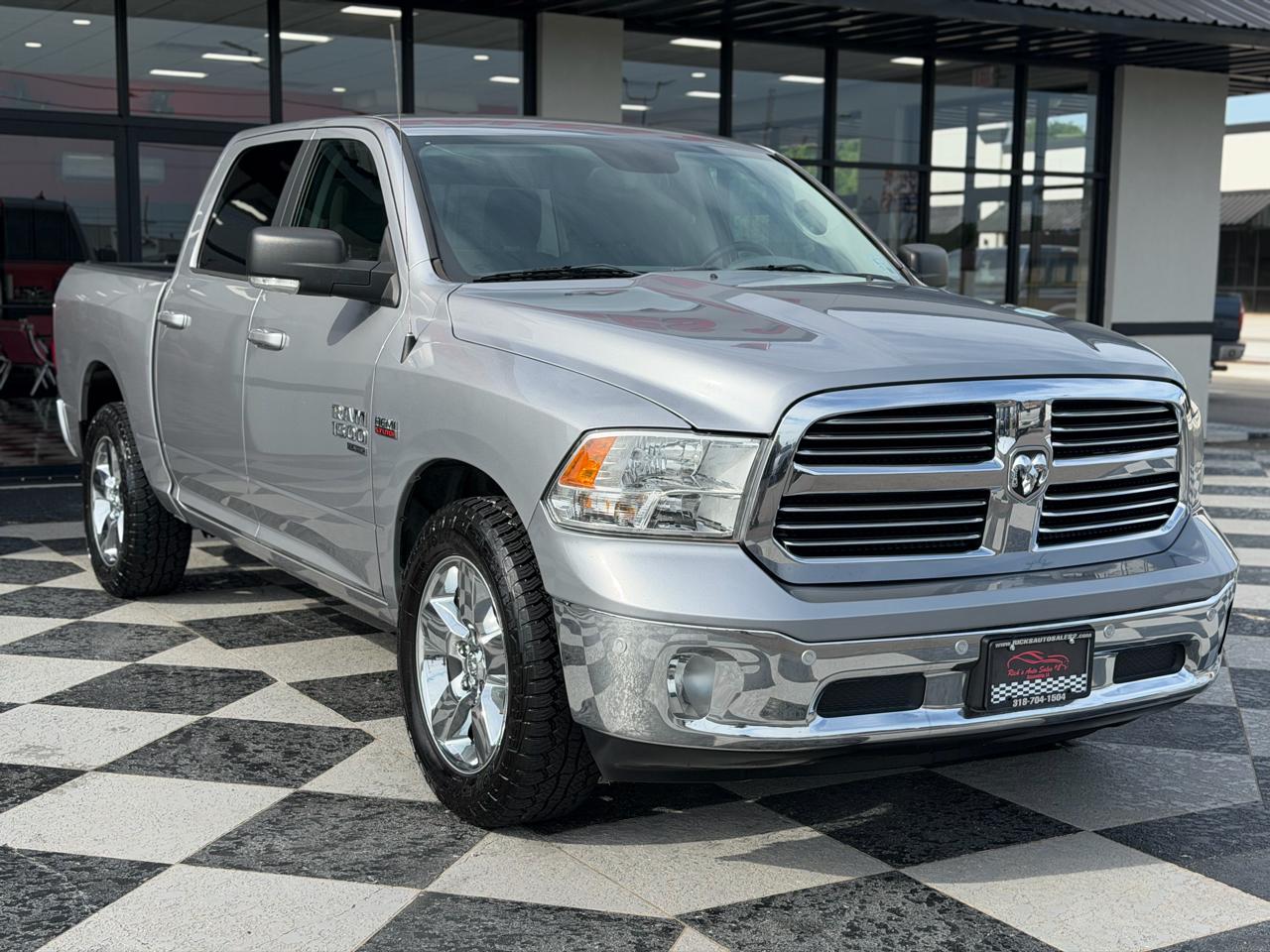 RAM 1500 Classic SLT Crew Cab SWB 2WD 2019